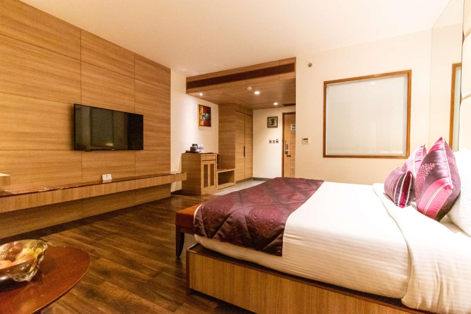 Best Western La Vista Патханкот Экстерьер фото