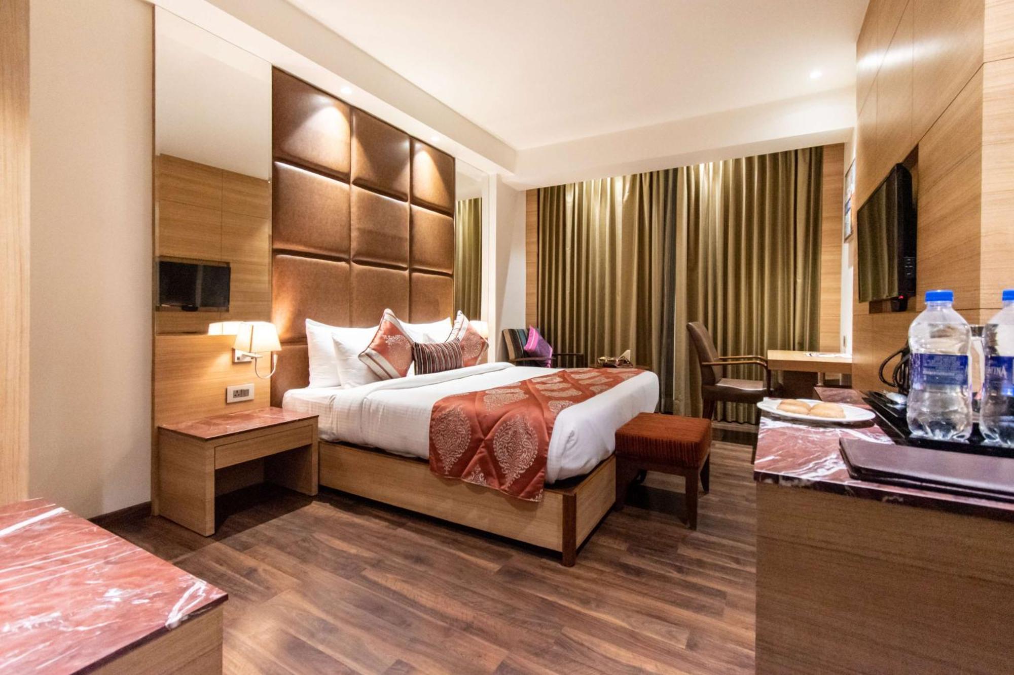 Best Western La Vista Патханкот Экстерьер фото