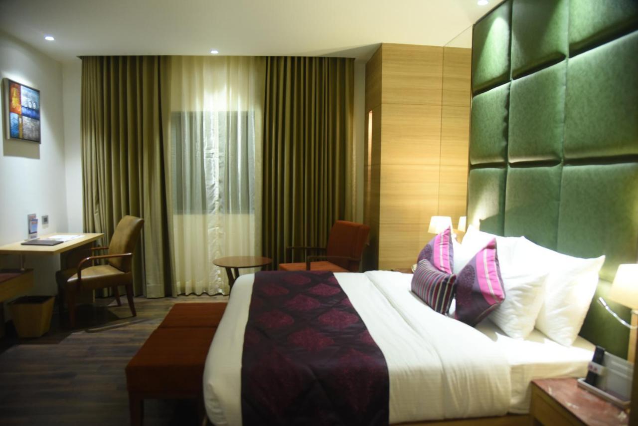 Best Western La Vista Патханкот Экстерьер фото